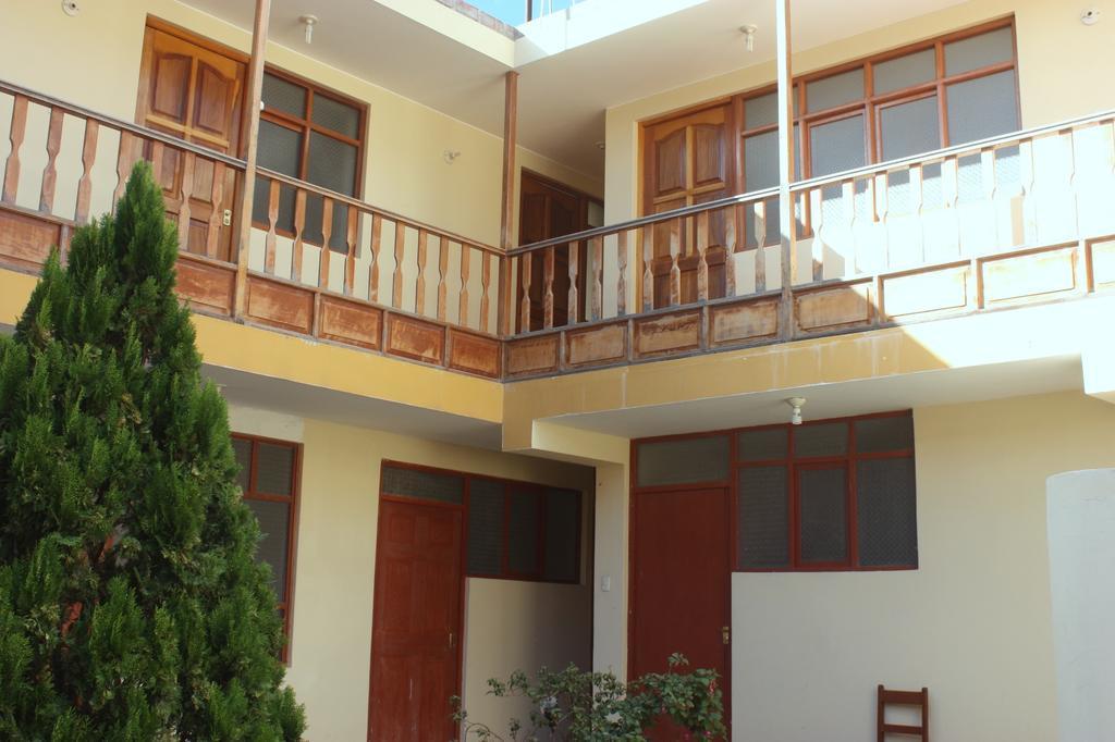 Hotel Hatunhuasi Cotahuasi エクステリア 写真
